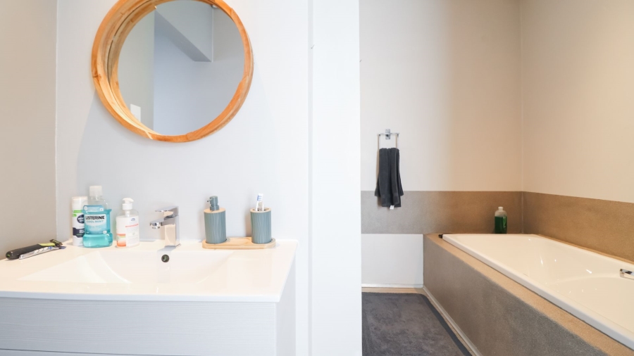 5 Bedroom Property for Sale in Humerail Eastern Cape